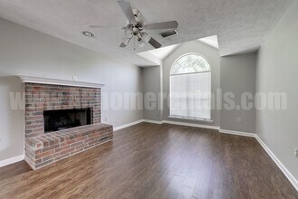 2765 Archer Ln in Conway, AR - Foto de edificio - Building Photo