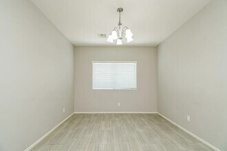 1722 W Dugan Dr in San Tan Valley, AZ - Building Photo - Building Photo