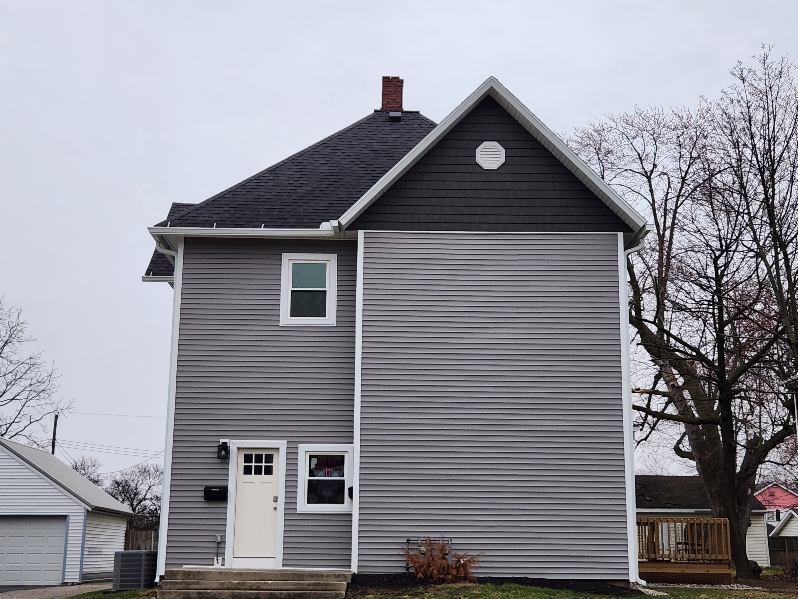 1211 Summit St, Unit Upper in Findlay, OH - Building Photo