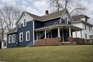 2403 N Clinton St in Fort Wayne, IN - Building Photo