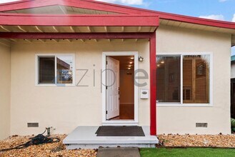 1141 Kiely Blvd in Santa Clara, CA - Building Photo - Building Photo