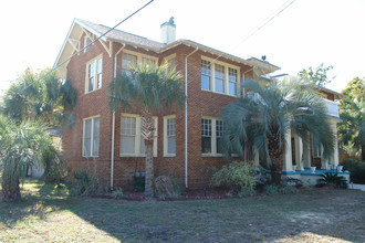 1225 E Blount St in Pensacola, FL - Foto de edificio - Building Photo