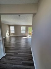 2202 Pine Valley Dr in Hamilton, OH - Building Photo - Building Photo