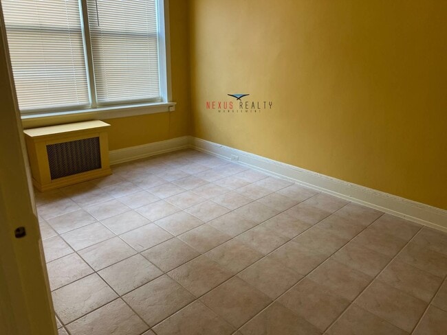 44-06 31st Ave in Queens, NY - Building Photo - Building Photo