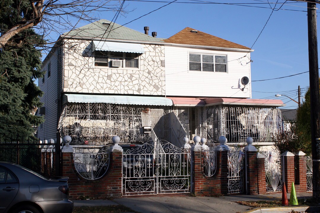 1891 Lacombe Ave in Bronx, NY - Building Photo