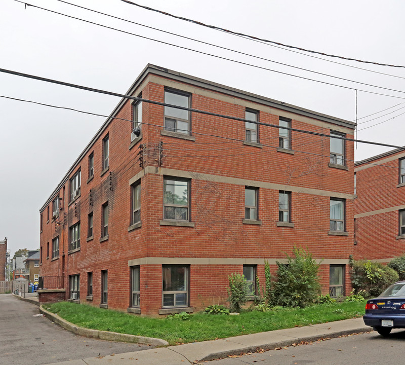 119 Emerald St S in Hamilton, ON - Building Photo