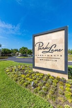 Park Lane Apartments in Gainesville, FL - Foto de edificio - Building Photo