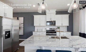 2857 Farmhouse Dr in Apex, NC - Building Photo - Building Photo