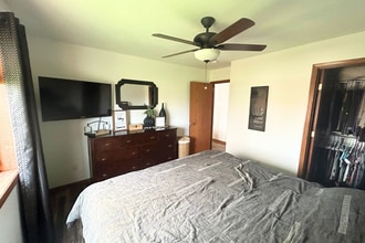 5704 S San Diego Ave in Sioux Falls, SD - Foto de edificio - Building Photo