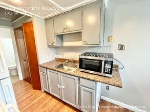 92 Riveredge Pkwy in Berea, OH - Building Photo - Building Photo