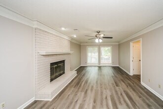 5005 Cottage Ln in Memphis, TN - Building Photo - Building Photo