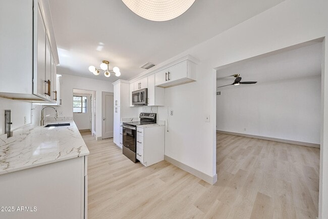 property at 63 W Windsor Ave