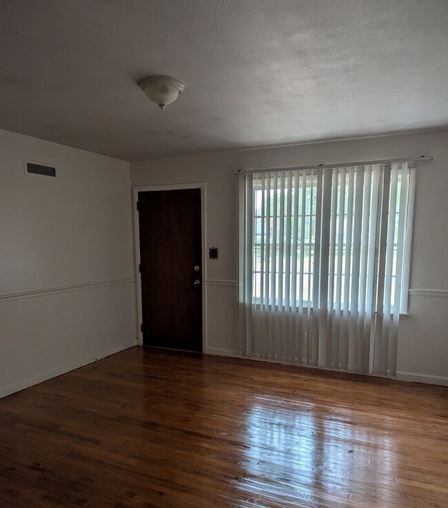 1410 Colquitt Ave in Albany, GA - Building Photo - Building Photo