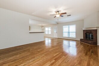 1101 Marcia Ln in Burleson, TX - Building Photo - Building Photo