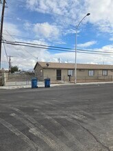 1280 Blankenship Ave, Unit 2 in Las Vegas, NV - Building Photo - Building Photo
