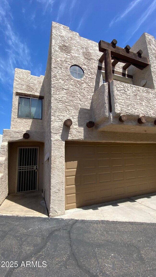 130 W Maryland Ave in Phoenix, AZ - Building Photo - Building Photo