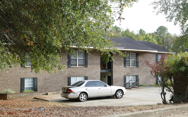 6216 Cross Tie Ct in Columbus, GA - Building Photo - Building Photo