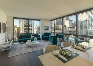 60 E Lake St in Chicago, IL - Building Photo - Building Photo