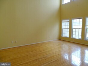 213 Silverbell Ct in West Chester, PA - Building Photo - Building Photo