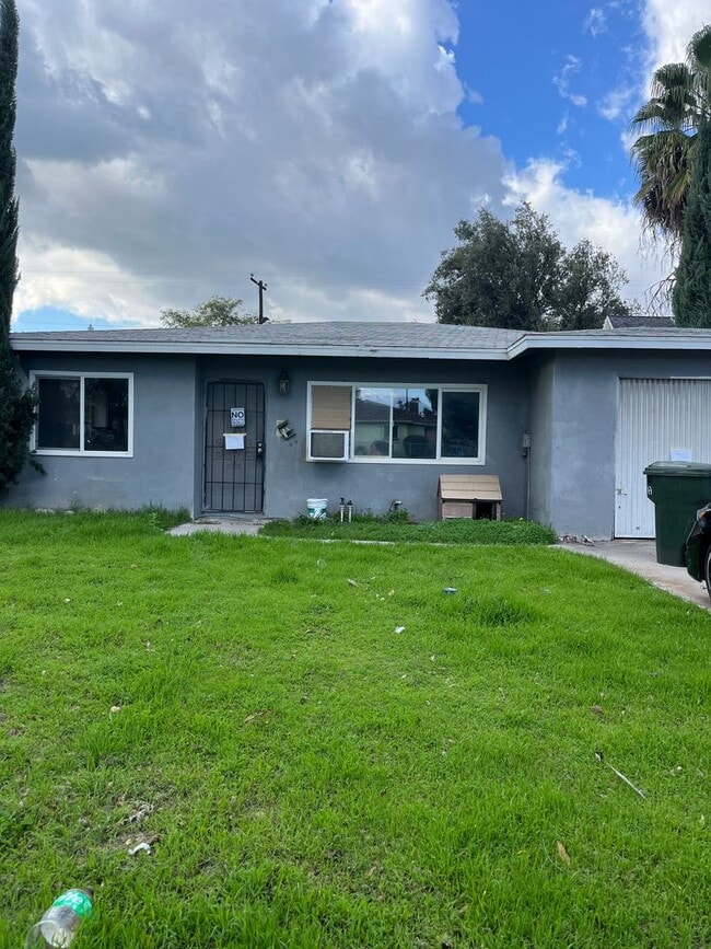 property at 1726 N Sierra Way