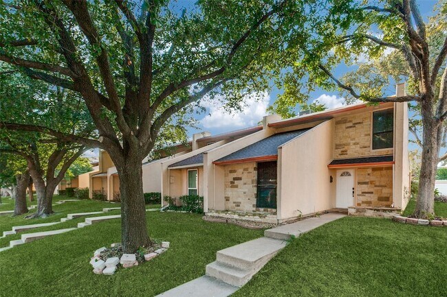 351 Valley Park Dr