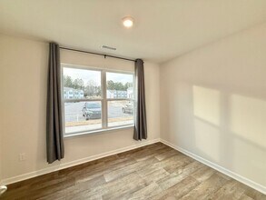 8546 Beckett Chase Wy in Raleigh, NC - Building Photo - Building Photo