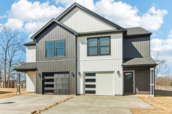 5040 Aspen Spg Wy in Spartanburg, SC - Building Photo - Building Photo
