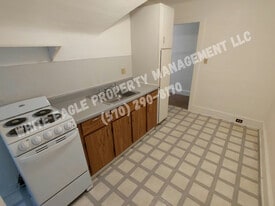1618 Roselynn St in Scranton, PA - Building Photo