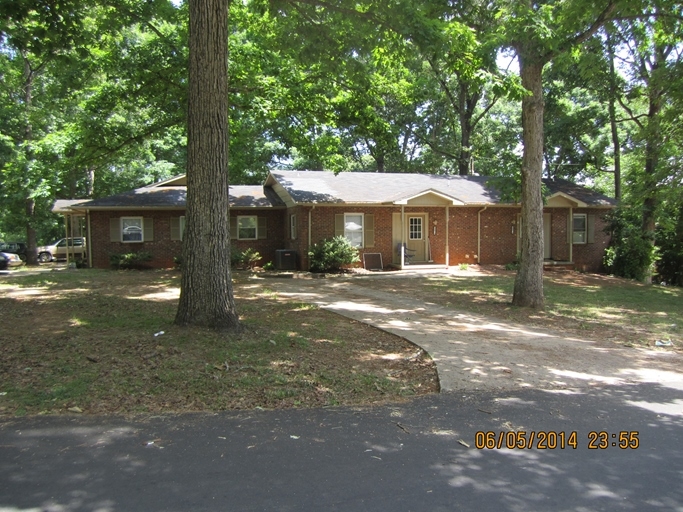 Grey Oaks Private Residences in Forest City, NC - Building Photo