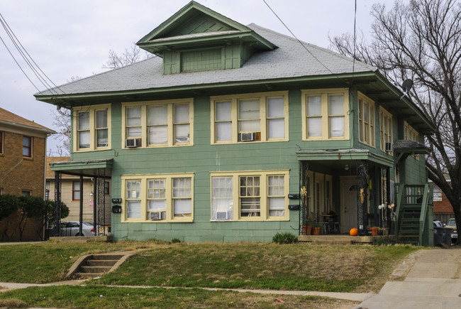 819 Marsalis Ave in Dallas, TX - Foto de edificio - Building Photo