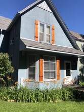 3527 Holmes Ave S, Unit #1 in Minneapolis, MN - Building Photo - Building Photo