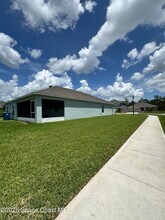1066 Dania Cir in Palm Bay, FL - Building Photo - Building Photo