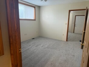 222 Scottwood Ave, Unit B in Elmira Heights, NY - Foto de edificio - Building Photo