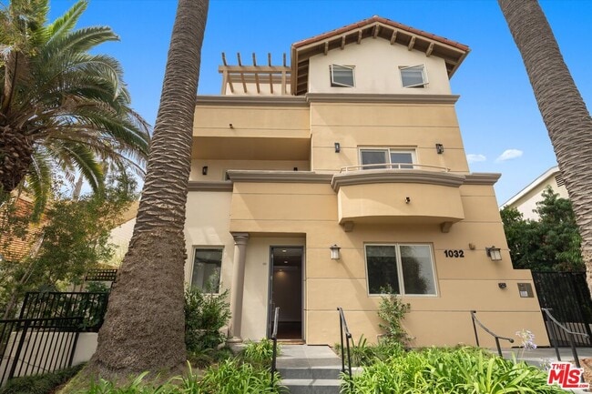 1032 3rd St in Santa Monica, CA - Building Photo - Building Photo