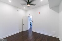 1635 W Girard Ave photo'