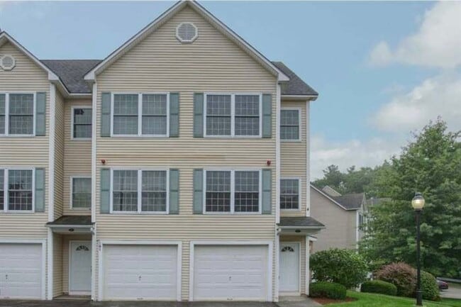 property at 8 Intervale Ct