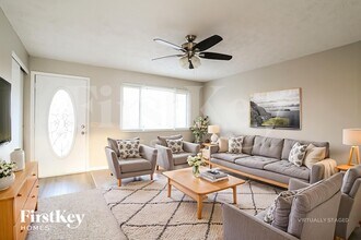 4609 Paxton Dr S in Hilliard, OH - Foto de edificio - Building Photo