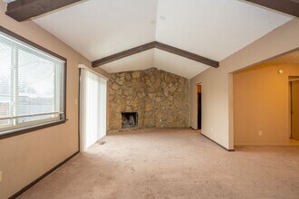 6521 E 50th St in Tulsa, OK - Building Photo - Building Photo