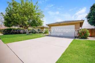 5155 Harriett Cir in Riverside, CA - Building Photo - Building Photo