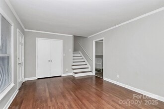 911 Bannister Pl in Charlotte, NC - Building Photo - Building Photo