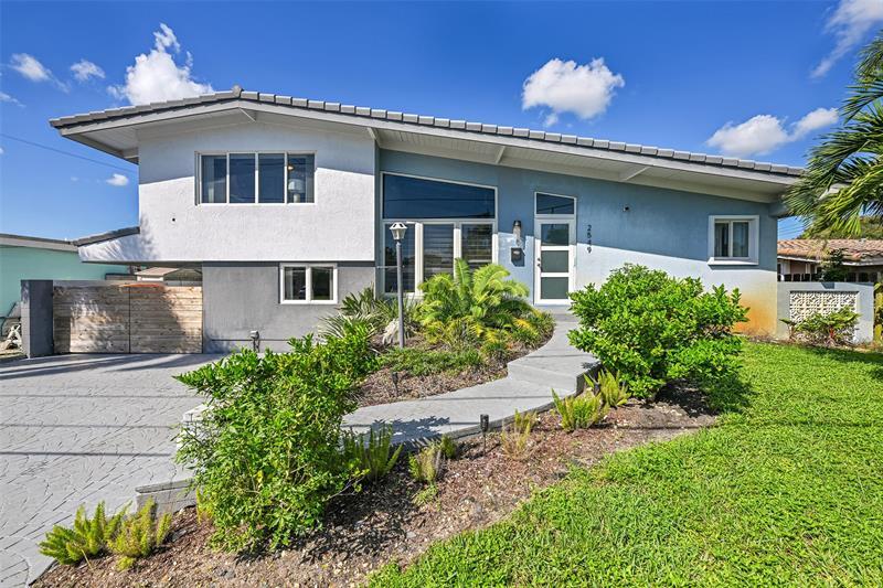 2549 Marathon Ln in Fort Lauderdale, FL - Building Photo