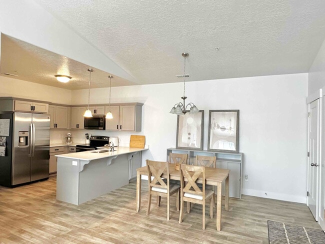 354 W 785 N in Orem, UT - Building Photo - Building Photo