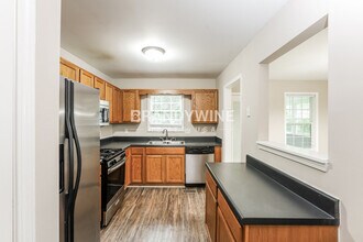 208 West Bridge Dr in Dallas, GA - Building Photo - Building Photo