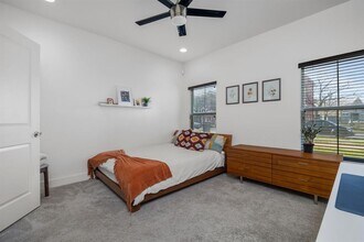 2703 Halcyon Dr in Austin, TX - Building Photo - Building Photo