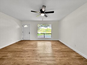 2028 Americus Ave-Unit -#8 in Pensacola, FL - Building Photo - Building Photo