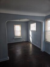 20255 Meyers Rd in Detroit, MI - Building Photo - Building Photo