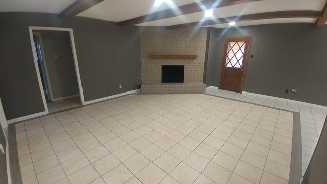 1513 Atlanta Dr in Irving, TX - Building Photo - Building Photo