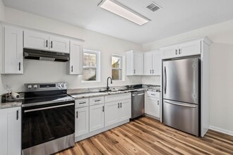 1860 Calmes St in Mobile, AL - Building Photo - Building Photo