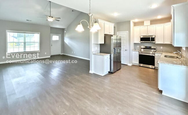 1028 Echo Rdg Rd in Columbia, TN - Building Photo - Building Photo