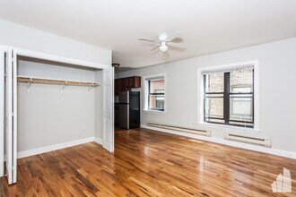 817 W Cornelia Ave in Chicago, IL - Building Photo - Building Photo